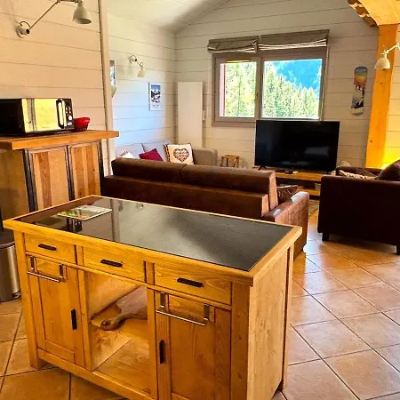 Artemisia - 4 Bed Stunning Views Apartment